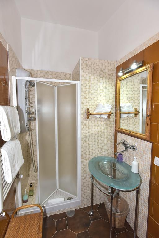 Bed & Breakfast Yin & Yang San Pantaleo Luaran gambar